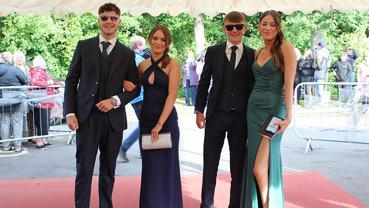 Gaya siswa Tiverton High School