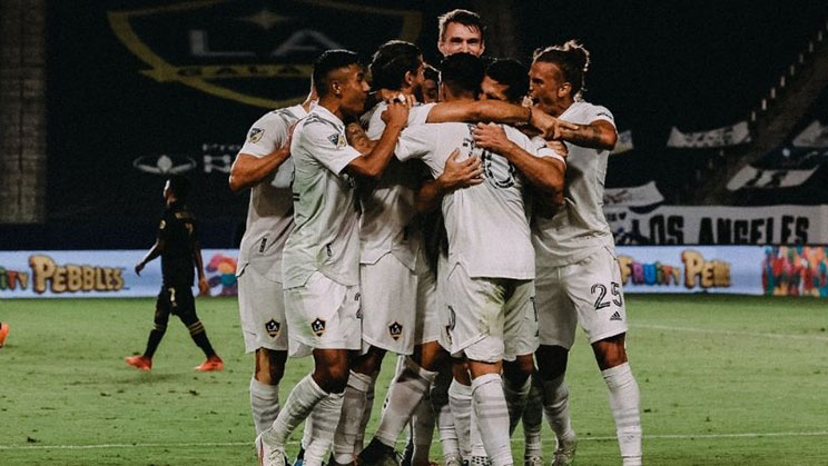 Los Angeles Galaxy memenangkan pertandingan