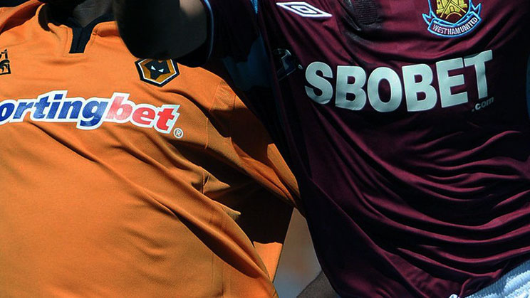 Iklan judi di seragam klub sepakbola