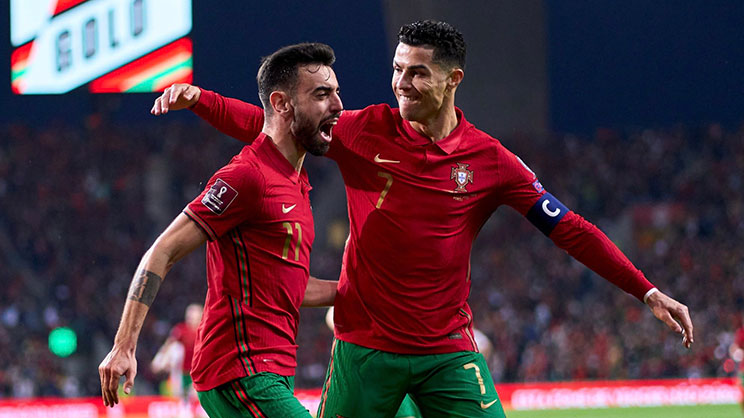 Bruno Fernandes dan Cristiano Ronaldo